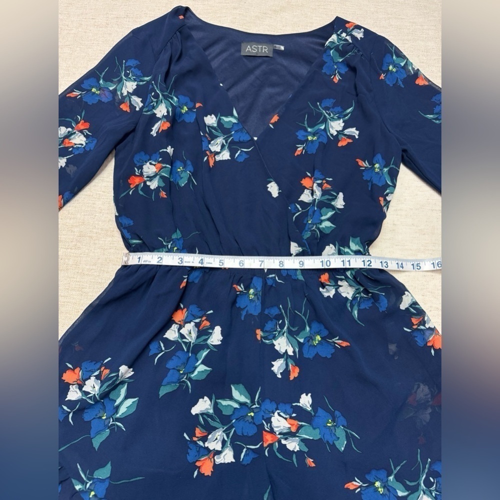 ASTR Women Navy Blue Floral Romper Small Chiffon Flowy Prairie Core Fairy Whimsy - Picture 3 of 5